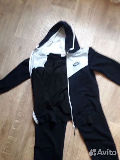 Спортивный костюм