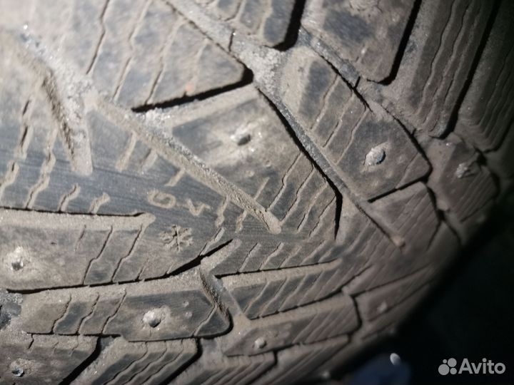 Nokian Tyres Hakkapeliitta 8 205/60 R16