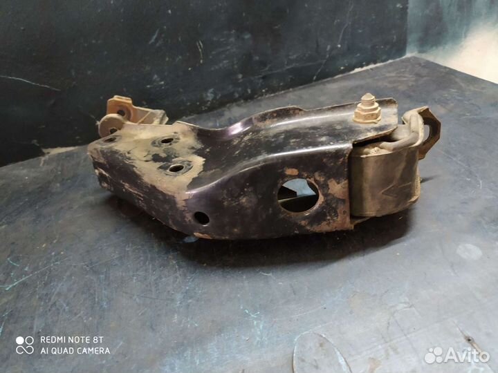 Опора двигателя задняя 