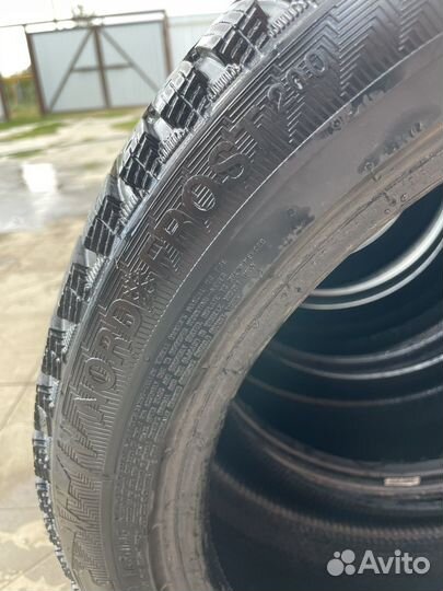 Gislaved Nord Frost 200 225/45 R18 T