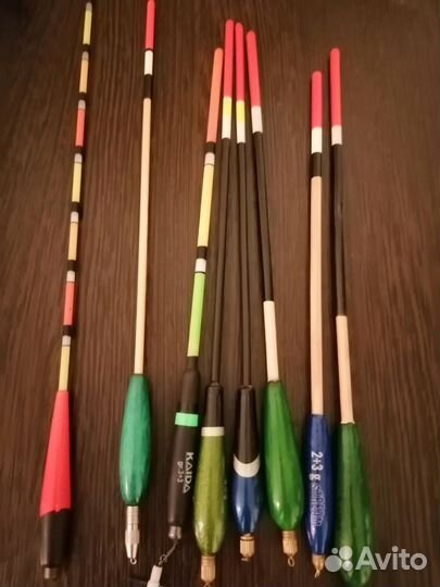 Удилище матчевое, поплавки, рогатка закормочная