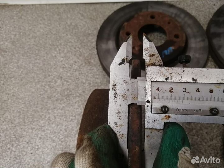 Диск тормозной передний Mitsubishi Lancer (CS)