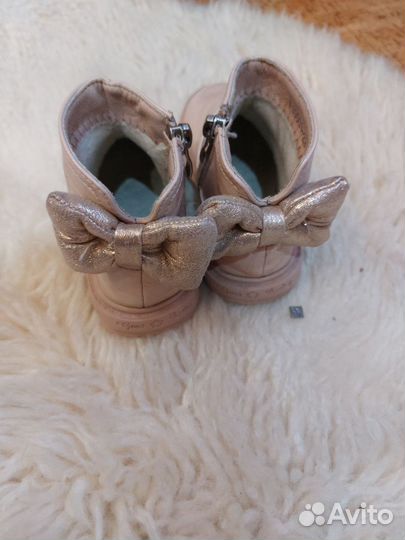 Ботинки детские 23 размер