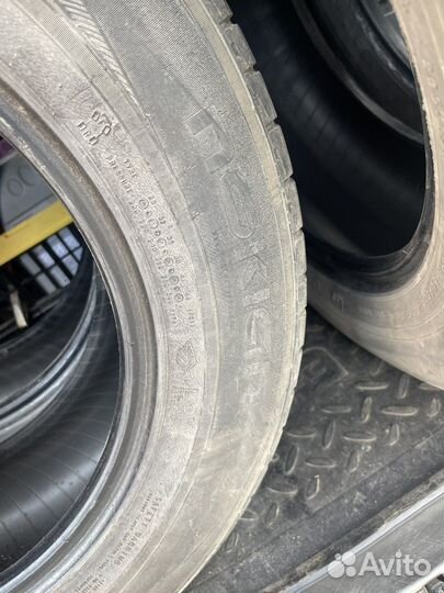 Nokian Tyres Hakka Blue 205/65 R15 99V