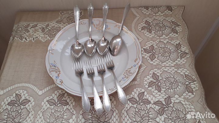 Набор столовой посуды новый