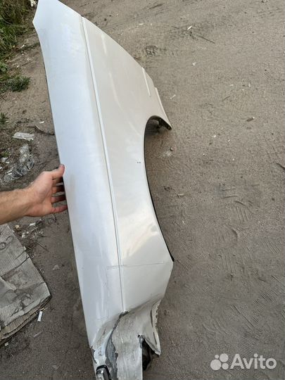 Крыло переднее левое Toyota mark 2 JX90