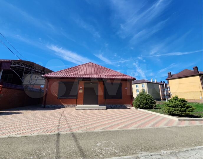 Отдельное здание 100 м2 с землёй 1.2 сотых (Свобод