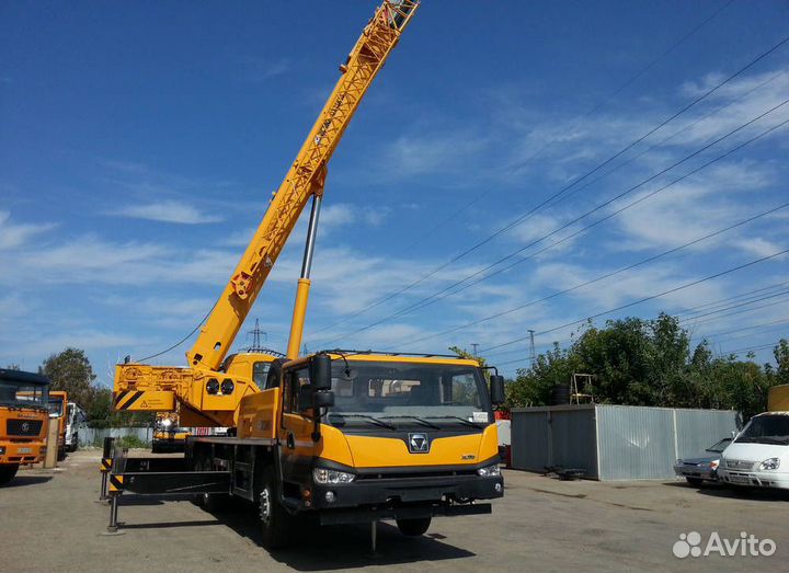 Кран 25 ton xcmg qy25k5s. Китайский автокран xcmg. Автокран xcmg 25. Xcmg qy25k. Автокран xcmg 25 тонн.