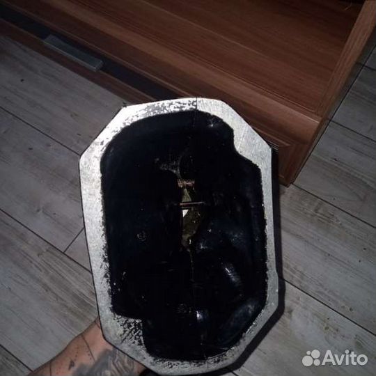 Часы статуэтка