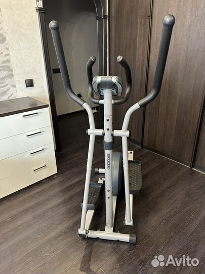 Эллиптический тренажер torneo