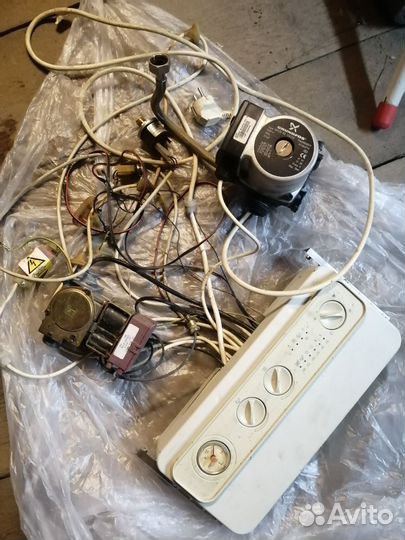 Запчасти от двух конт. котла Thermona 23 tcl