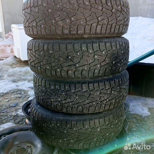 Pirelli Ice Zero 185/60 R15 88T