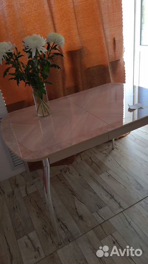 Кухонный стол