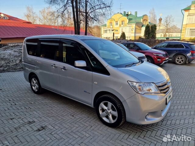 Nissan Serena 2.0 CVT, 2013, 121 000 км