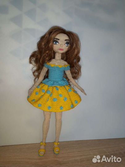 Кукла Анжелика вязанная, каркасная