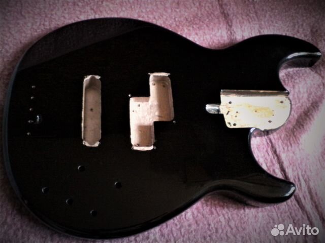 Дэка бас гитары,датчики бридж