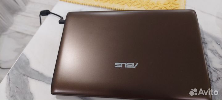 Нетбук asus