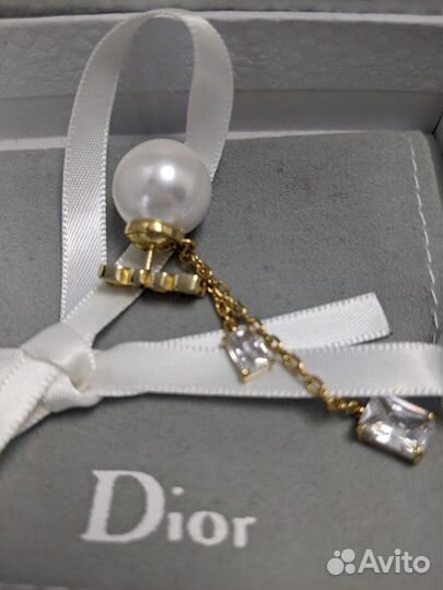 Серьги Christian Dior