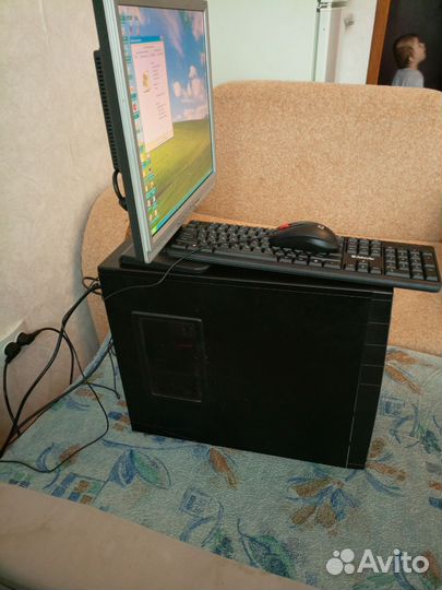 Монитор Acer 17 дюймов встроенная колонка