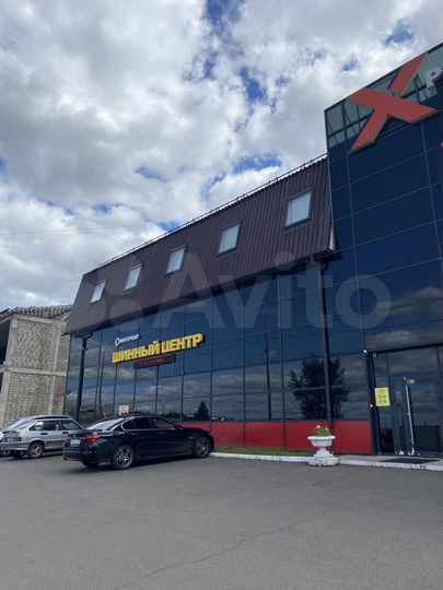 Здание, 2726 м²