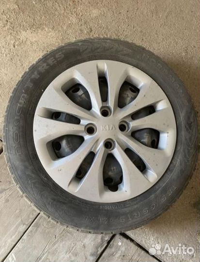 Продам комплект зимней резины от Kia Rio