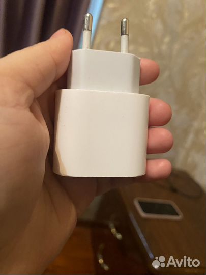 Блок питания iPhone