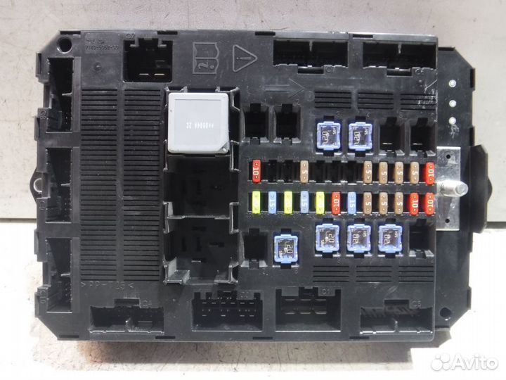 Блок предохранителей Jaguar XF