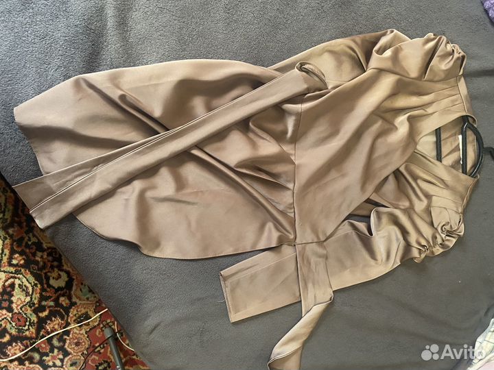 Нарядное платье 42 44 новое