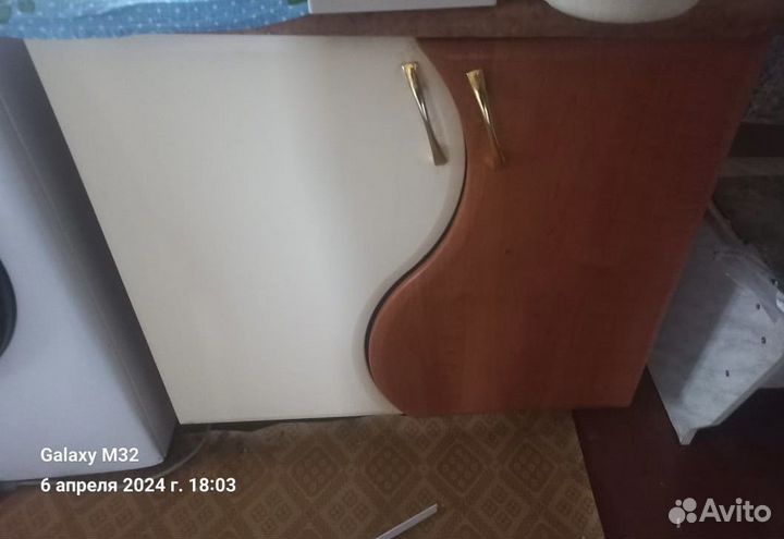 Кухонный шкаф бу