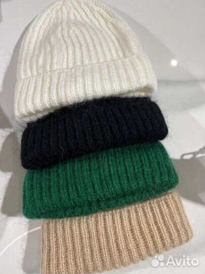 Новая итальянская шапочка Vicolo, Kontatto