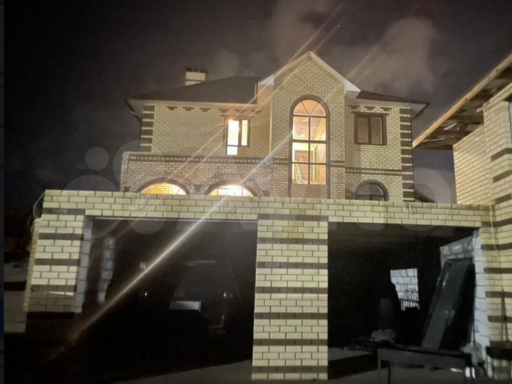 Дом 232 м² на участке 8,3 сот.