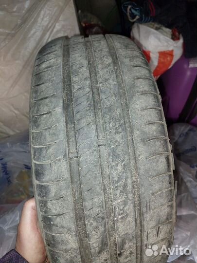 Kumho 852 215/45 R17