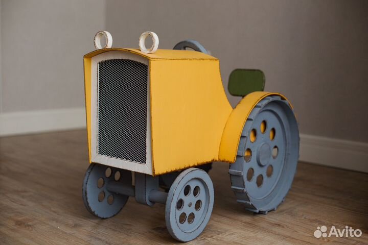 Трактор с прицепом