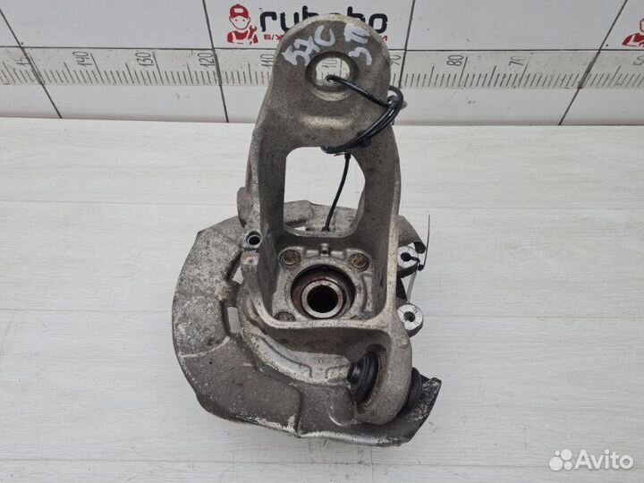 Кулак задний правый Bmw X5 E70 306D3 2009