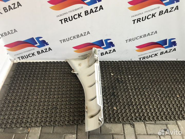 504096163 Дефлектор кабины левый Iveco Stralis