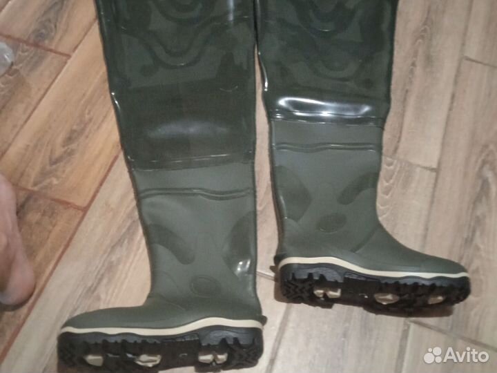 Сапоги резиновые мужские болотные