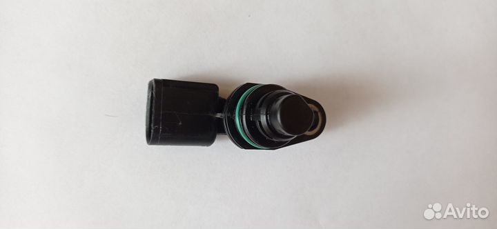 Датчик положения распредвала VW Jetta (030907601E)