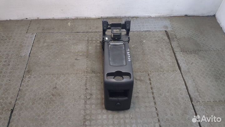 Консоль салона Peugeot 5008, 2010