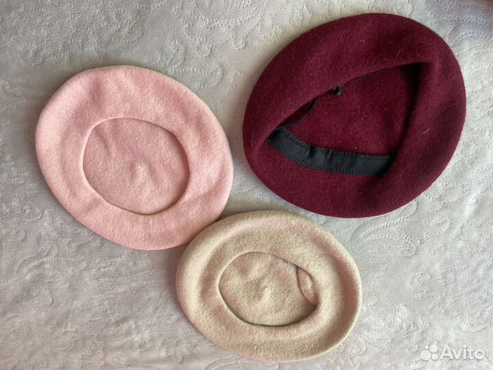 Берет, снуд, шапка, кожаная перчатка, варежки