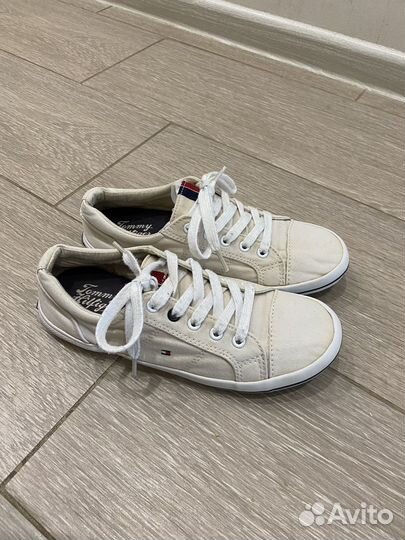 Tommy hilfiger кеды 35