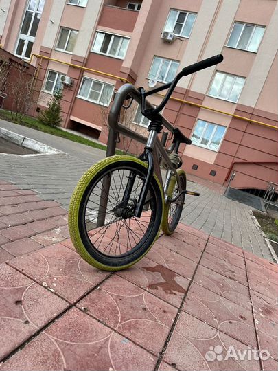 Трюковой велосипед bmx