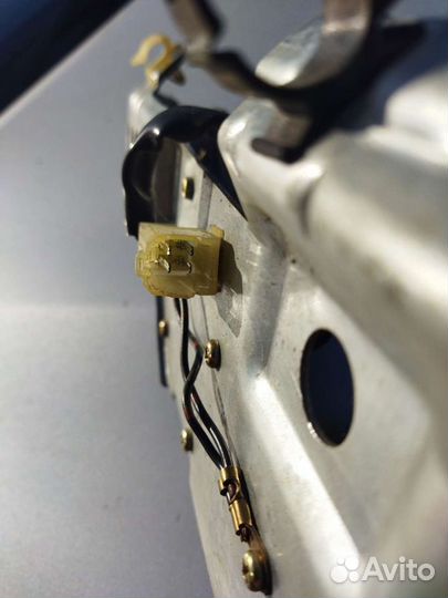 Моторчик стеклоочистителя Subaru Impreza