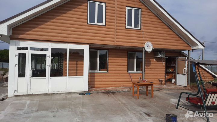 Баня на дровах гостевой на берегу пруда