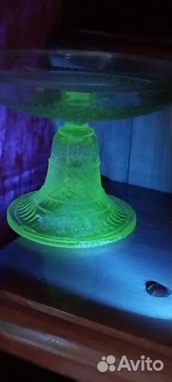 Ваза урановое стекло Мальцев