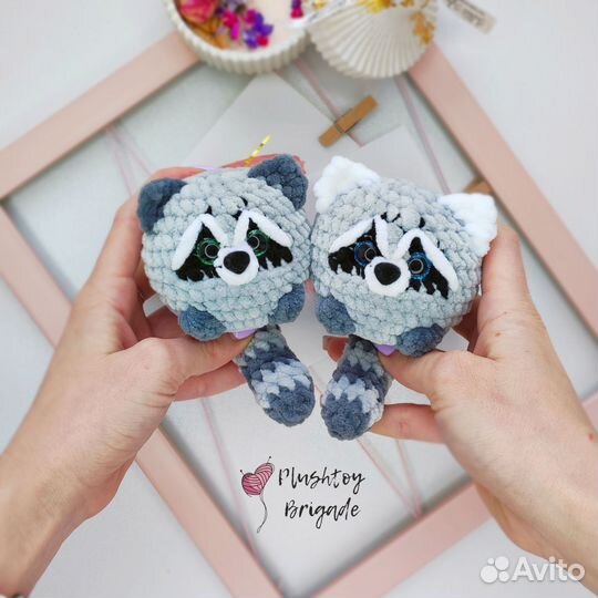 Вязаный плюшевый енотик (на заказ)