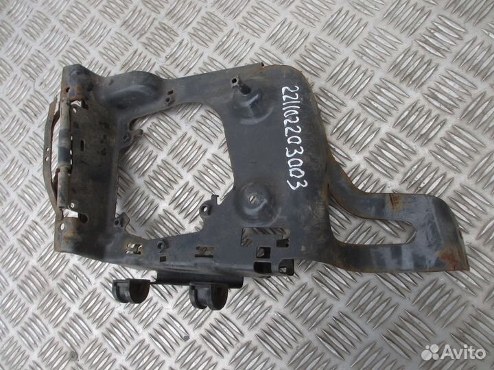 Кронштейн левой фары Scania 1821153