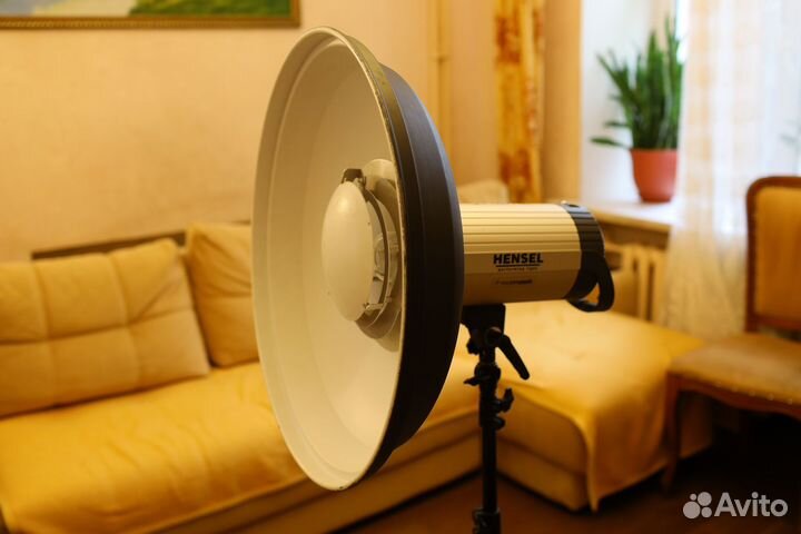 Студийный импульсный свет Hensel