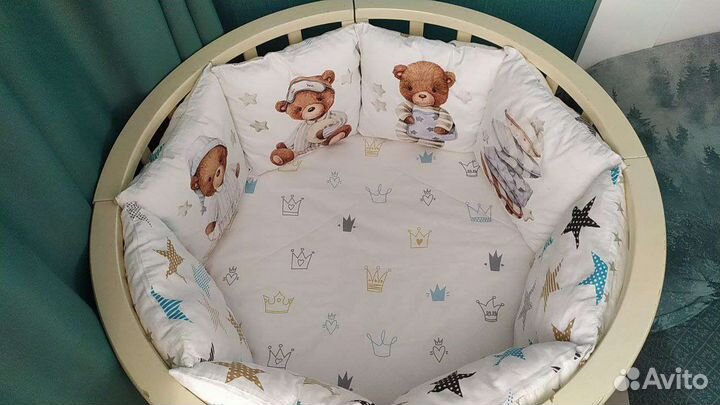 Простынь в круглую кроватку