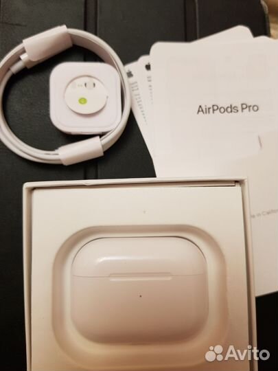 Apple AirPods Pro MagSafe