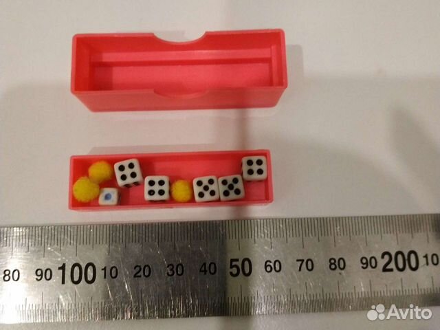 Крошечные игральные кубики